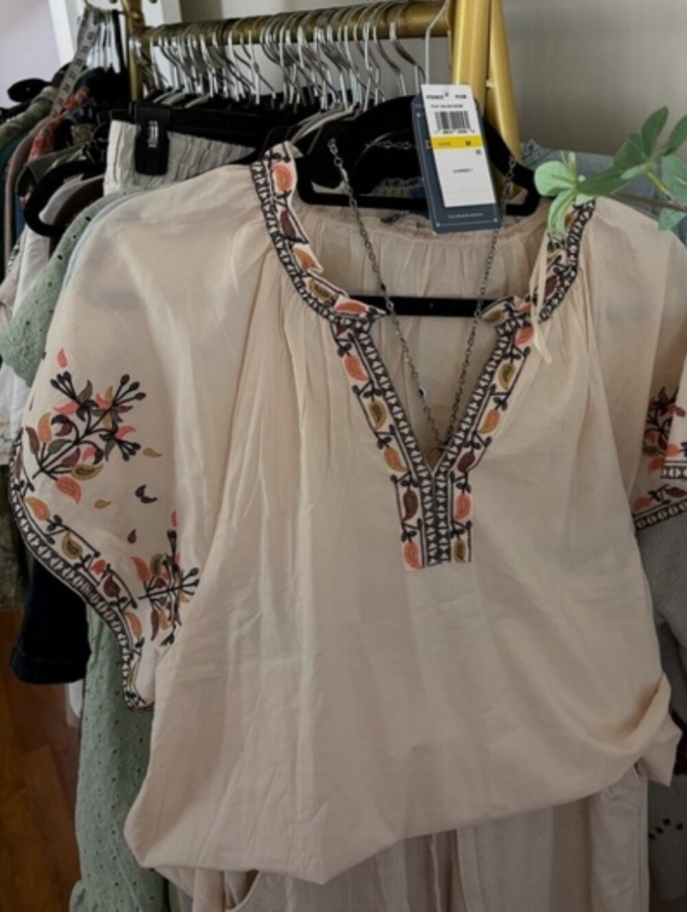 Democracy 🍁🍂 FALL colors 🍁🍂 Boho Embroidered Cream Peasant Top - Women